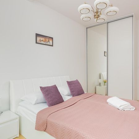 Dzielna Apartment Warsaw Wola By Noclegi Renters Экстерьер фото