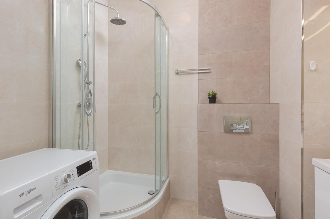 Dzielna Apartment Warsaw Wola By Noclegi Renters Экстерьер фото